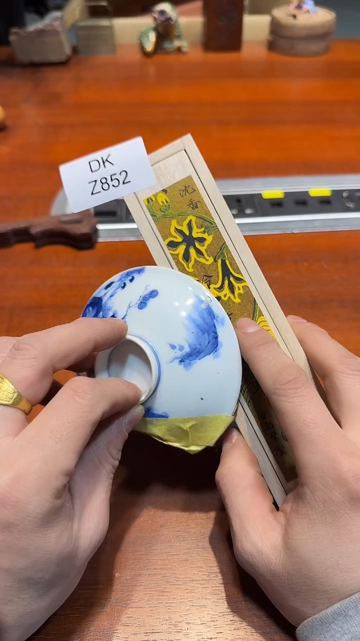 瓷片1****1哈哈哈哈哈哈852