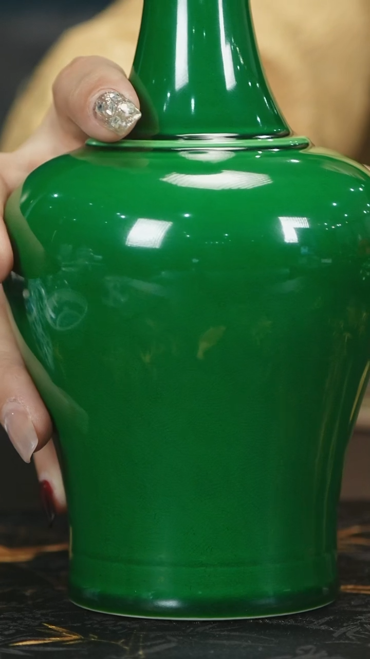 【闪购商品】瓷唐里郎窑绿摇铃尊