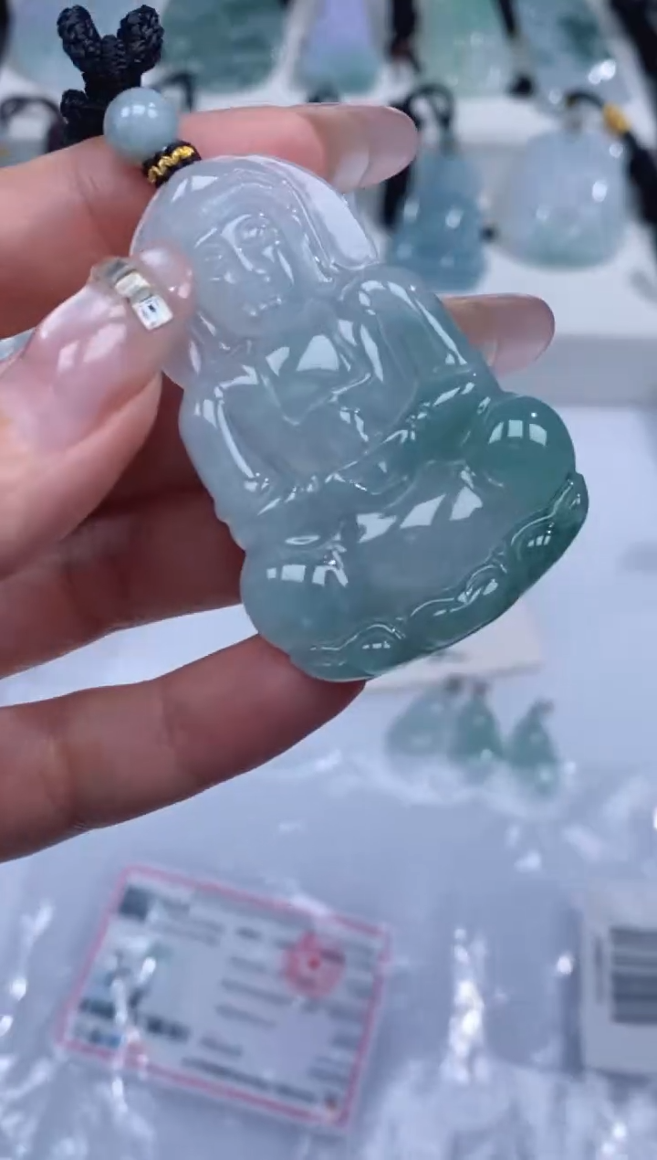 颈饰未镶嵌翡翠吊坠