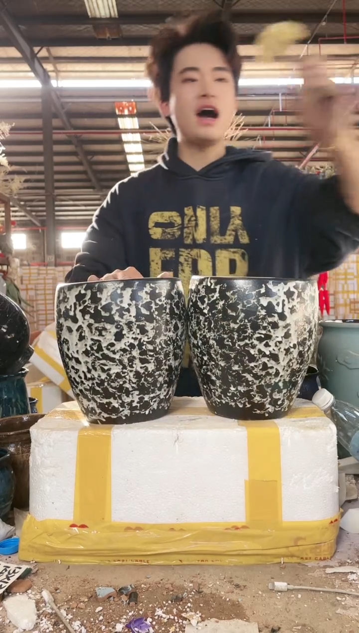 宜兴紫砂粗陶花盆18*20