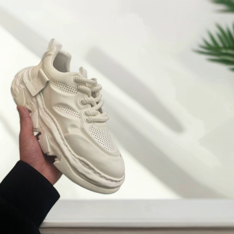 2025年新款白勇士断码57936