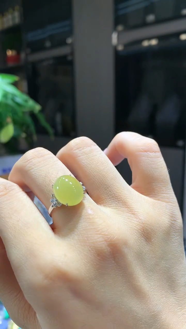 【闪购商品】翡翠吊坠(不含链)18K金镶嵌戒指