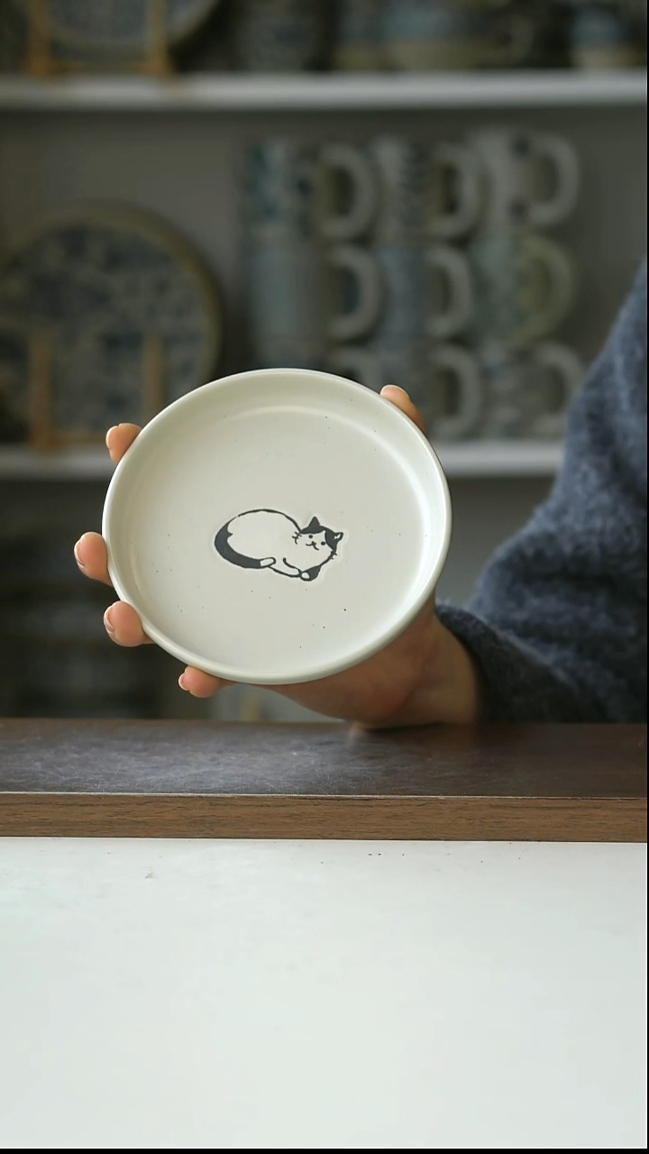 陶立体浮雕猫咪白甜品碟12.5cm@4-2@微瑕