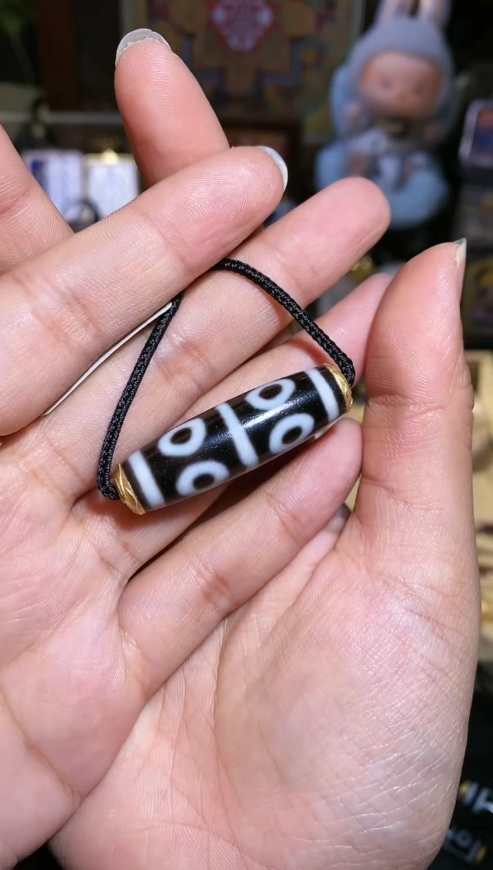 【闪购商品】玛瑙/玉髓颈饰18K金镶嵌X09710八眼项链