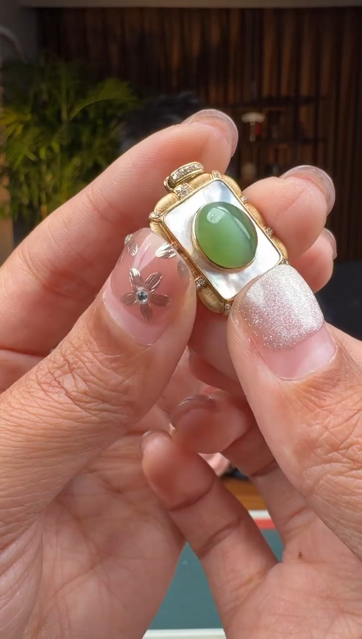 【闪购商品】和田玉4618K金镶嵌2.11于总