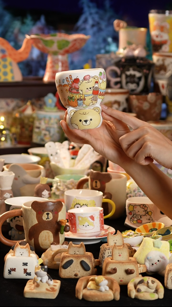 摆件陶景德镇釉下彩手绘设计师款陶瓷