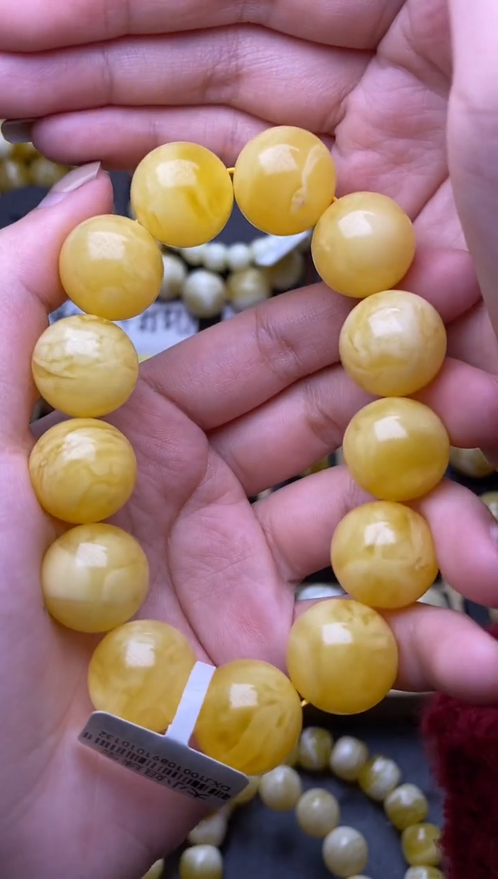 【闪购商品】琥珀裸石未镶嵌大小姐珠宝170