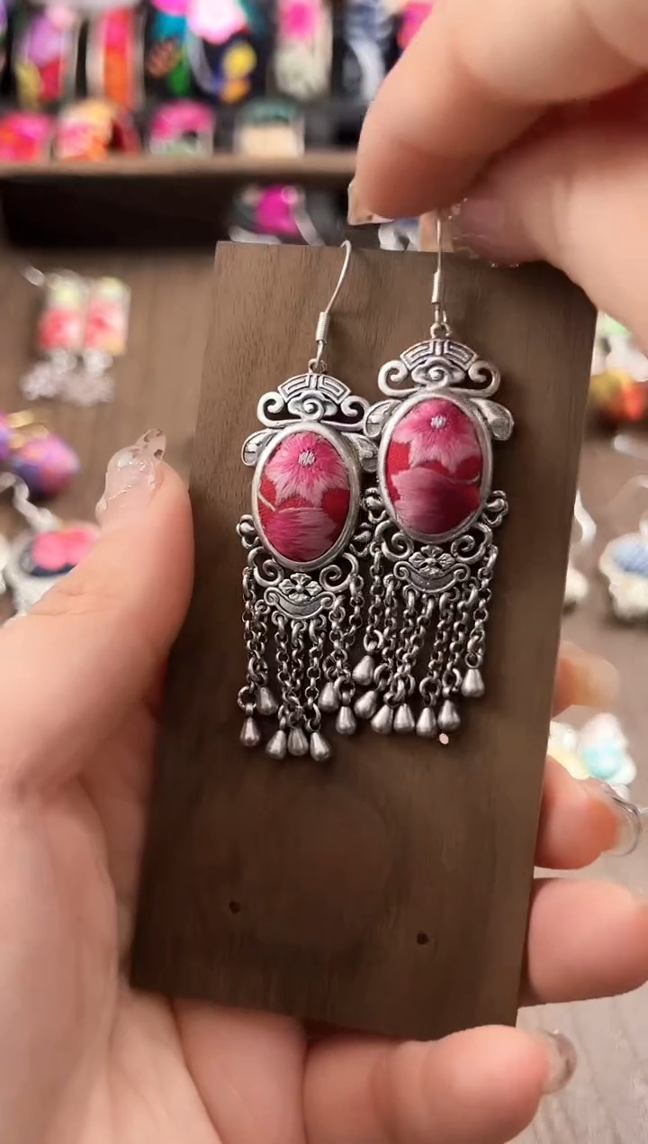 【闪购商品】织绣民族风老绣饰品117