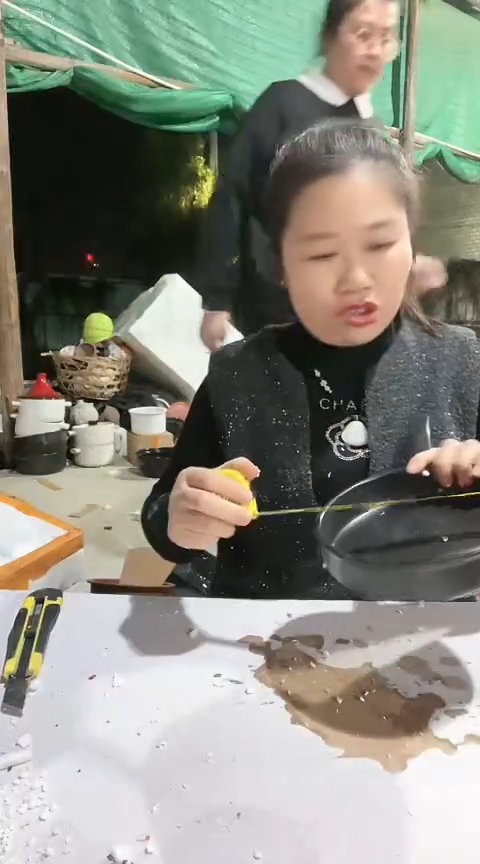 陶瑕疵18黑色手把煎盘