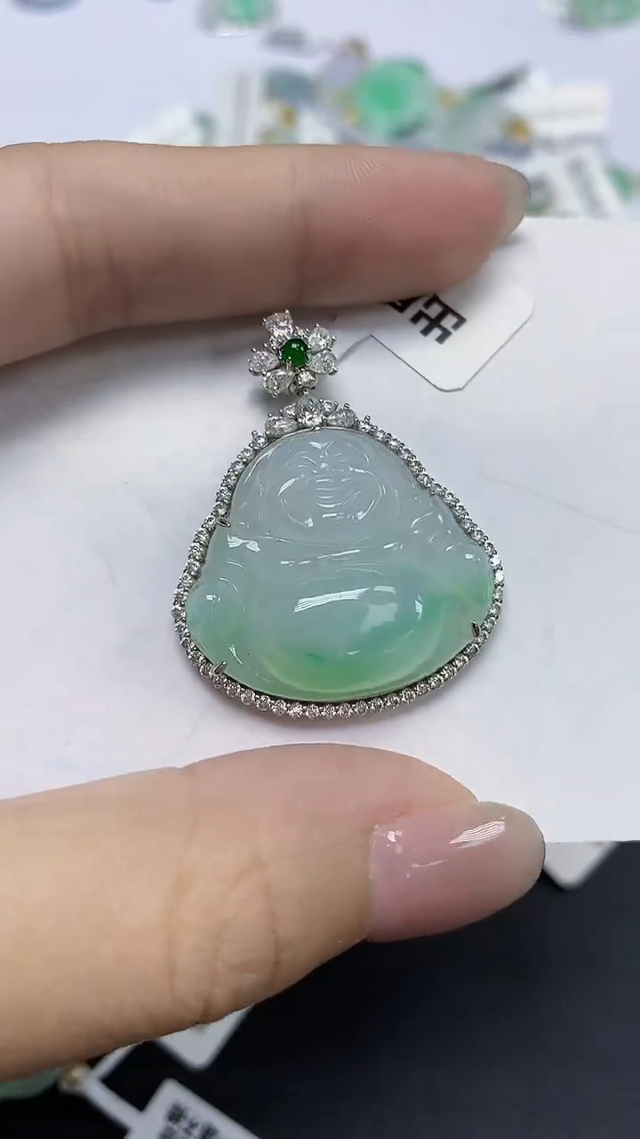 翡翠18K金镶嵌颈饰天然缅甸翡翠A货