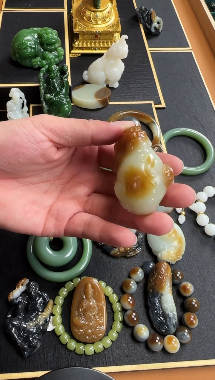 未镶嵌和田玉挂件m75