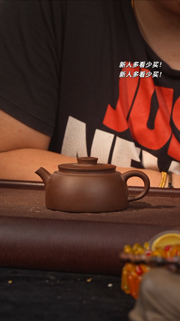 茶壶紫砂鲁*斯紫砂壶