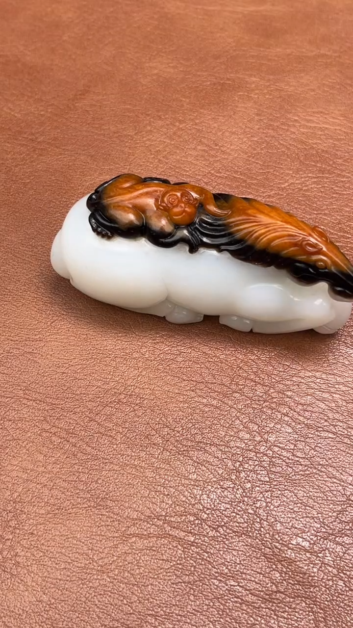 颈饰未镶嵌和田玉笑**湖32131