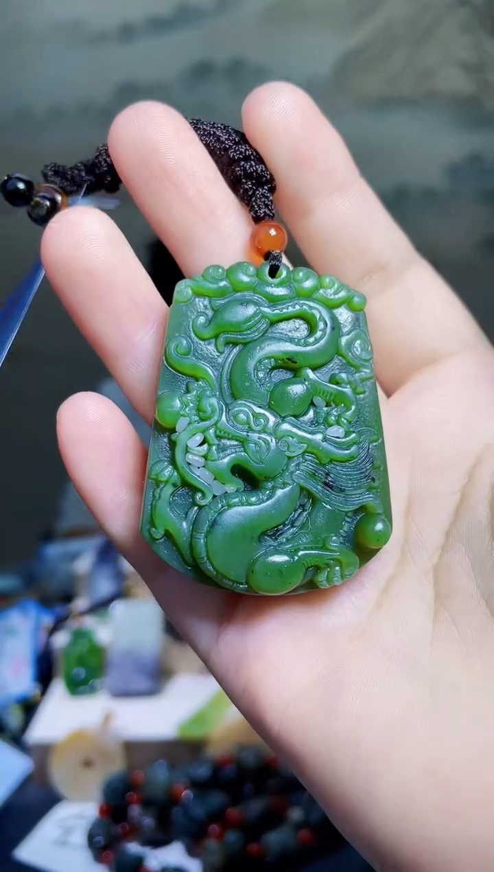 颈饰未镶嵌和田玉1