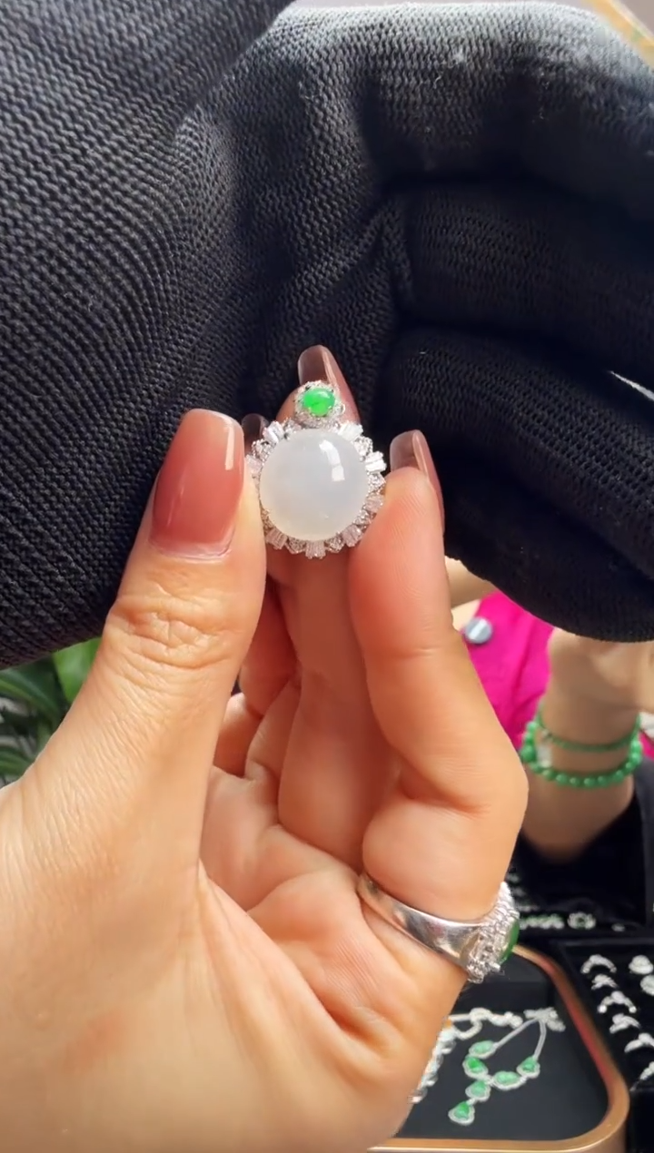 【闪购商品】翡翠吊坠(不含链)银S925镶嵌吊坠