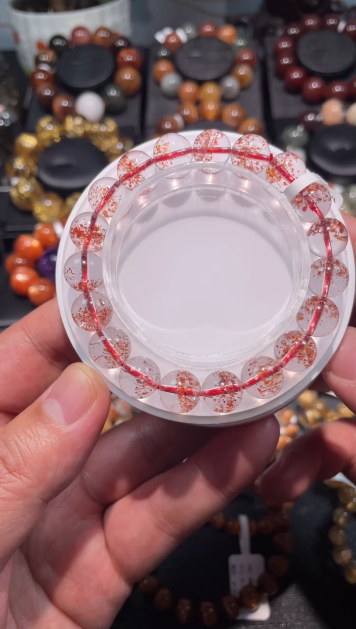 【闪购商品】水晶手链未镶嵌金草莓手链10mm左右