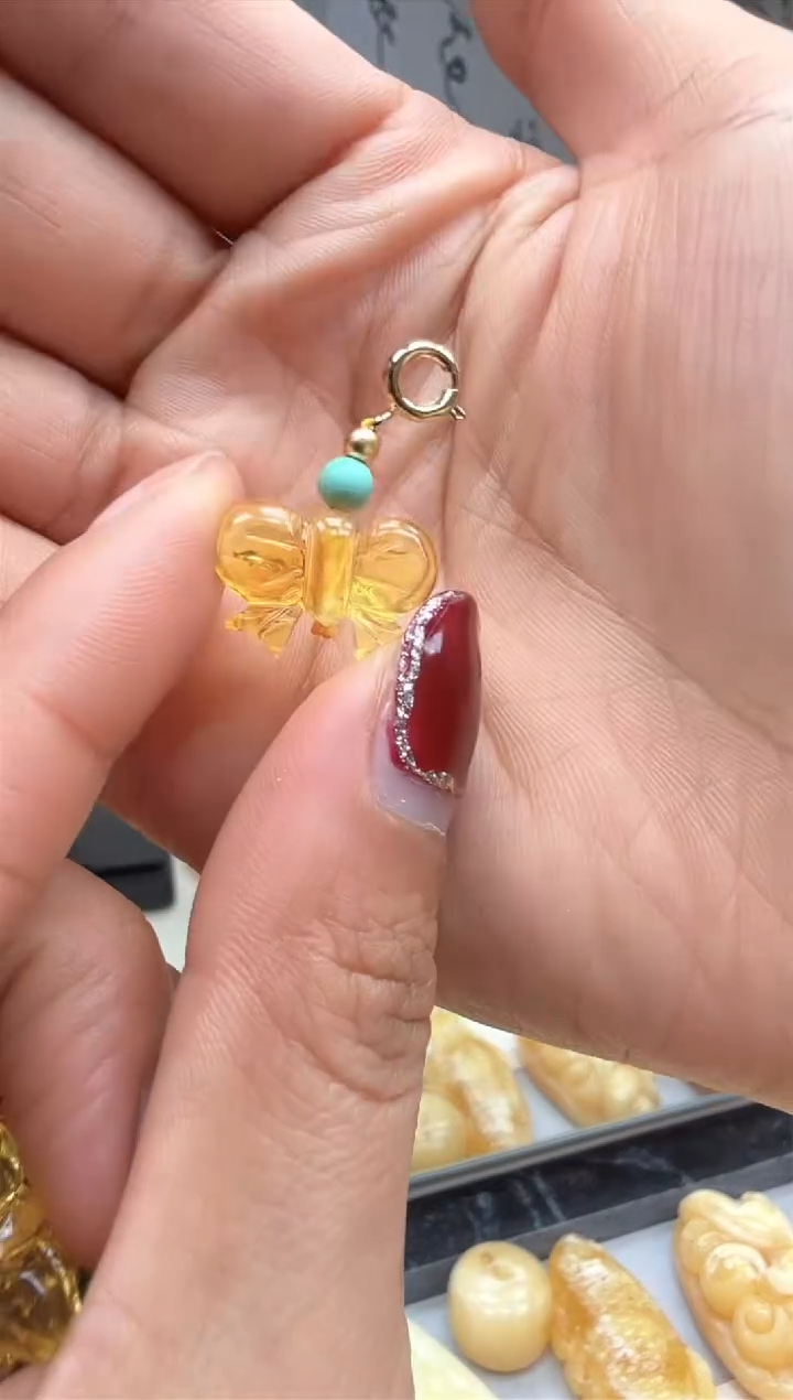 【闪购商品】琥珀裸石未镶嵌提溜    多样性发一