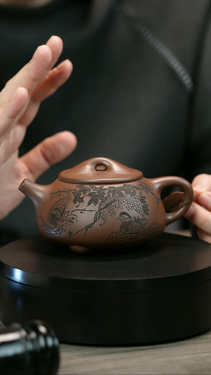 茶壶紫砂桃*子H1596赵信军鸳鸯满瓢