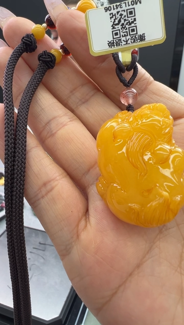 【闪购商品】琥珀颈饰未镶嵌579秒拍号