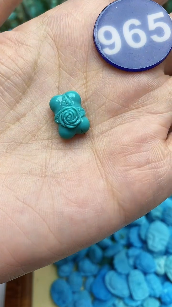 【闪购商品】绿松石雕刻件未镶嵌965