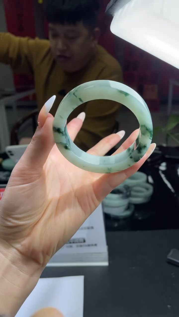 【闪购商品】定制翡翠手镯未镶嵌DDH85641