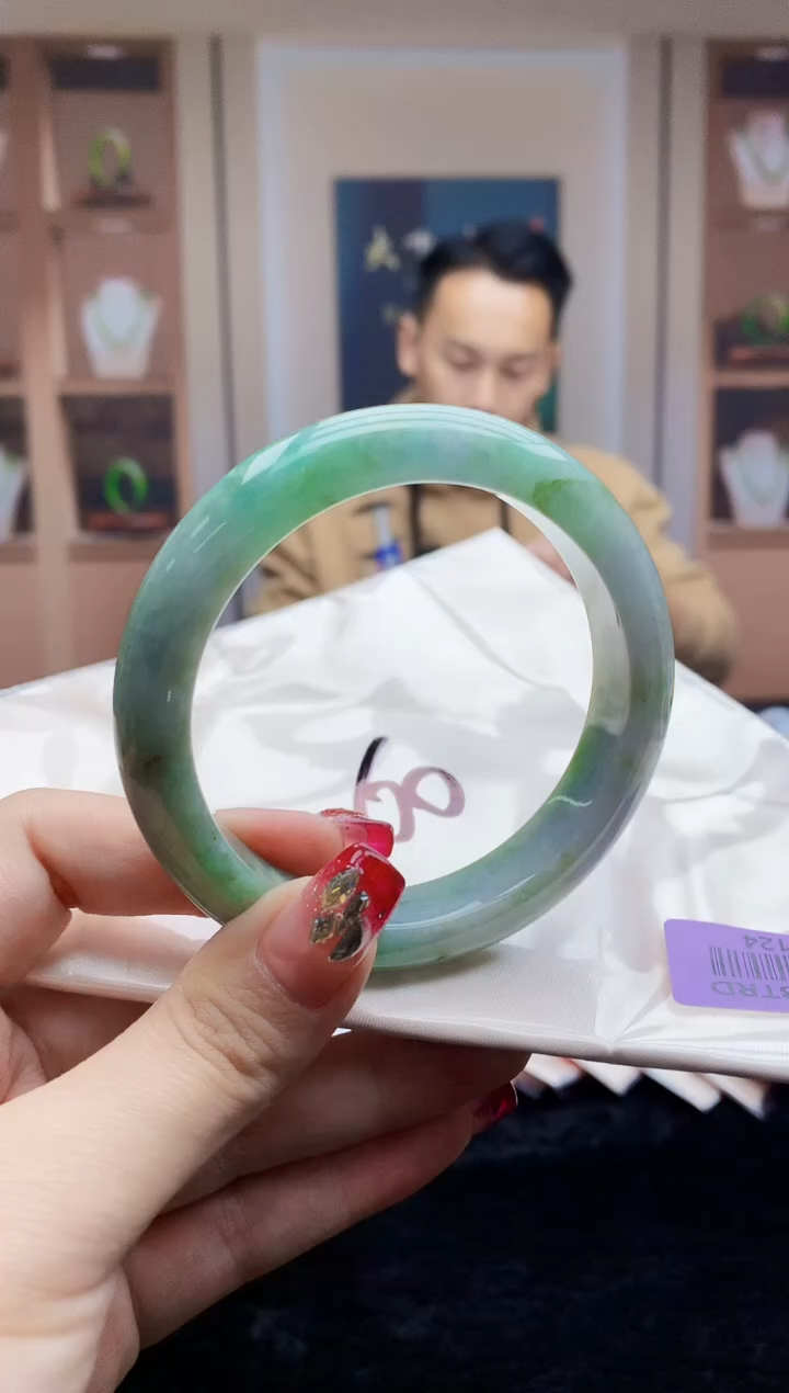 【闪购商品】翡翠手镯未镶嵌     H23-124