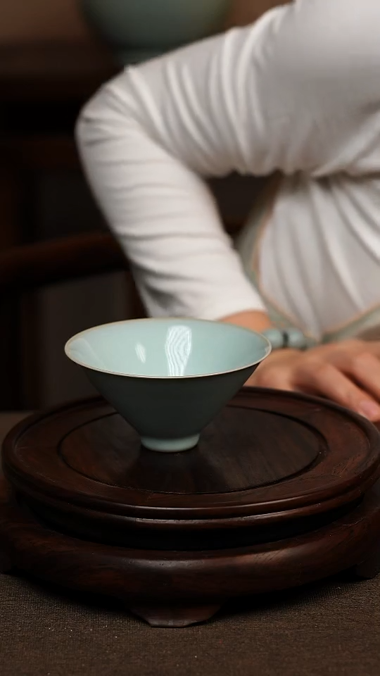 瓷片天青色全手斗笠杯100ml微瑕不带礼盒