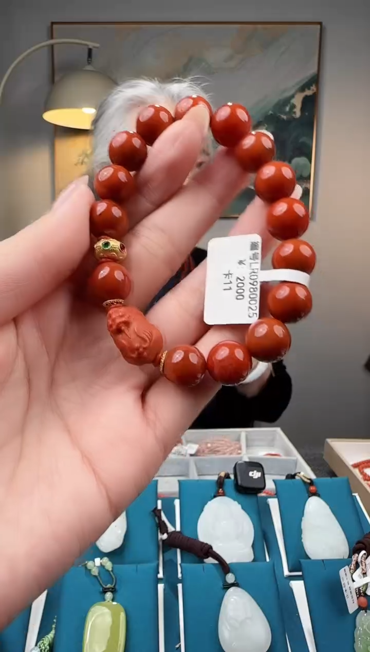 颈饰未镶嵌南红玛瑙手串NH11