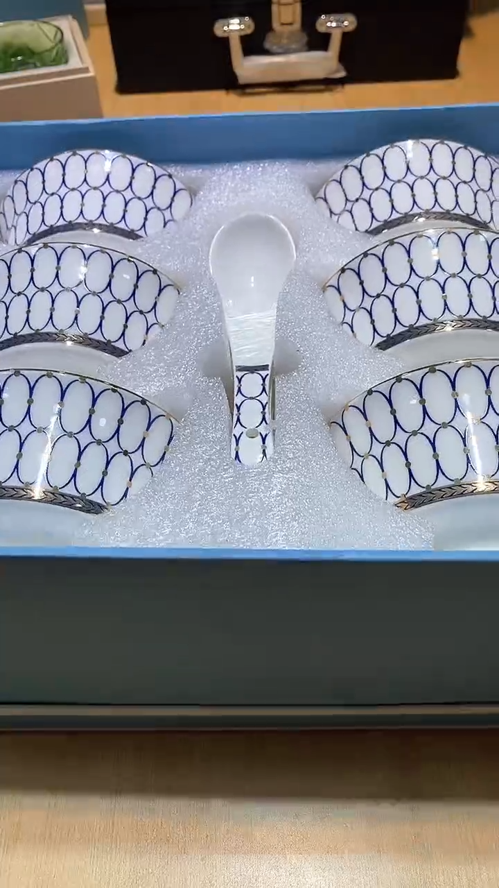 【闪购商品】瓷片锅碗瓢盆一件不剩