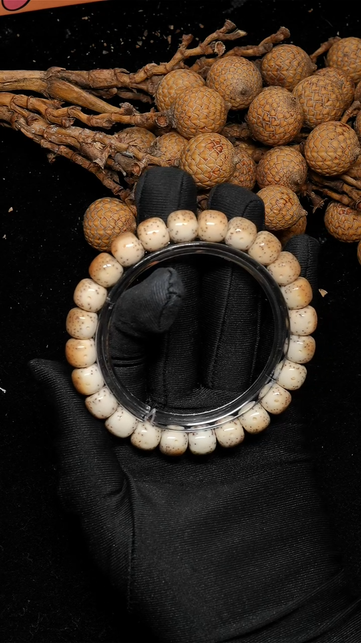 手串星月菩提A52-1火烧云10.5尺寸