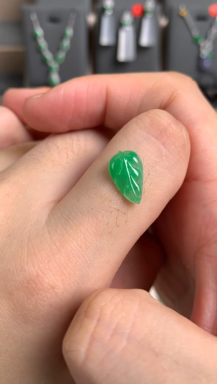 未镶嵌定制翡翠裸玉