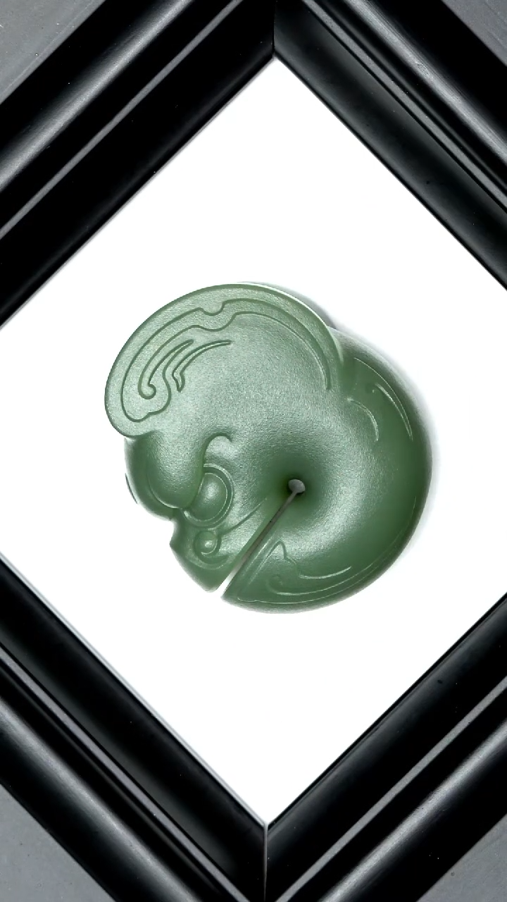 未镶嵌和田玉挂件都*C玉猪龙