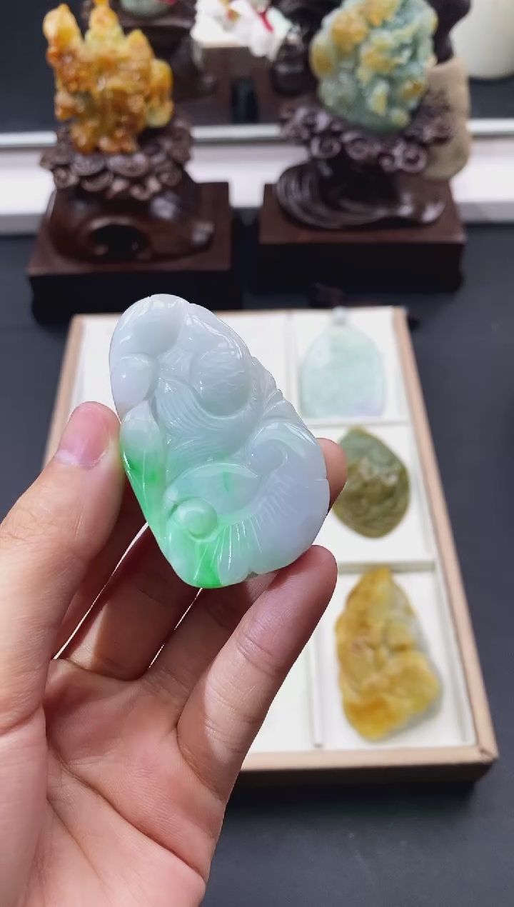 颈饰未镶嵌翡翠天然缅甸A货翡翠