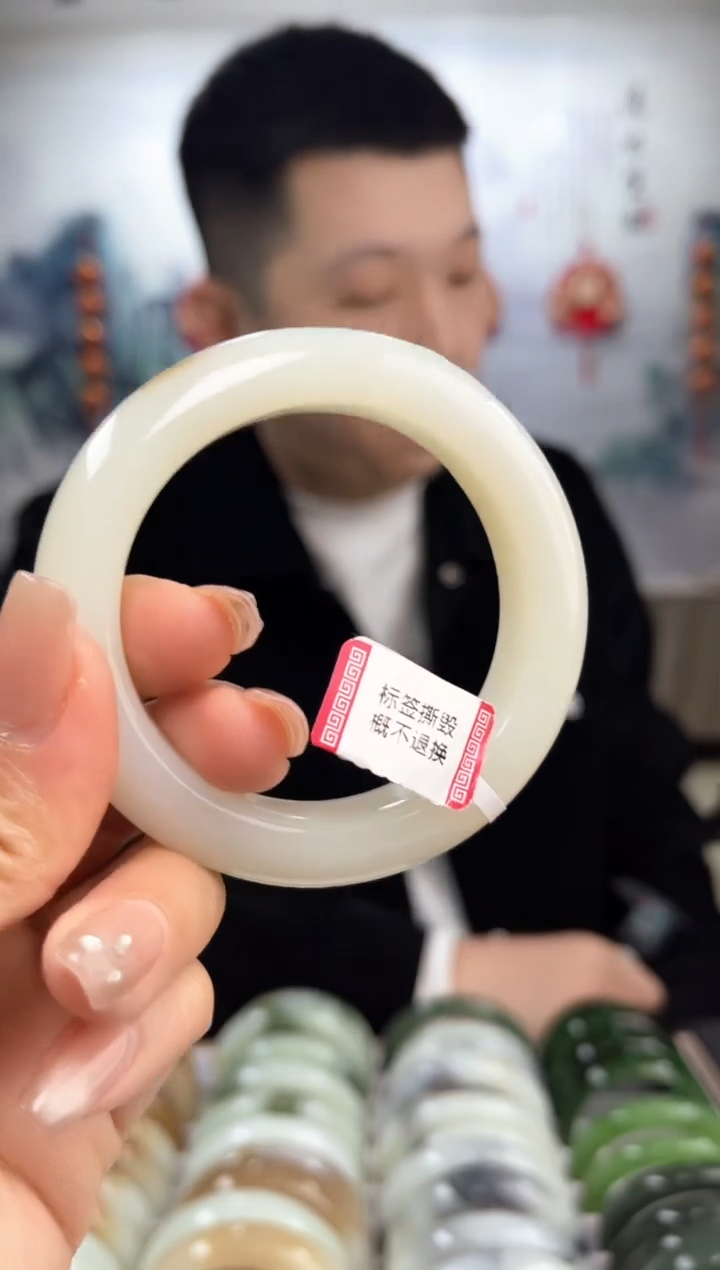 【闪购商品】和田玉手镯未镶嵌53+圈口3696