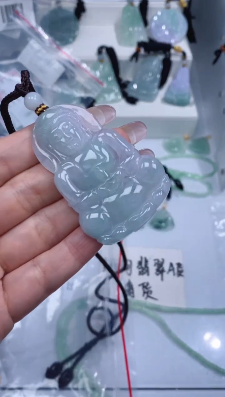颈饰未镶嵌翡翠吊坠