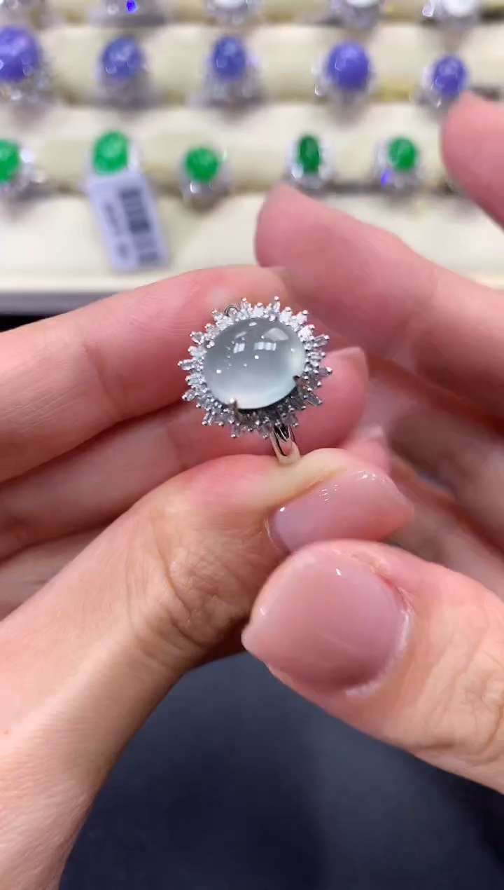 【闪购商品】翡翠戒指18K金镶嵌a152          