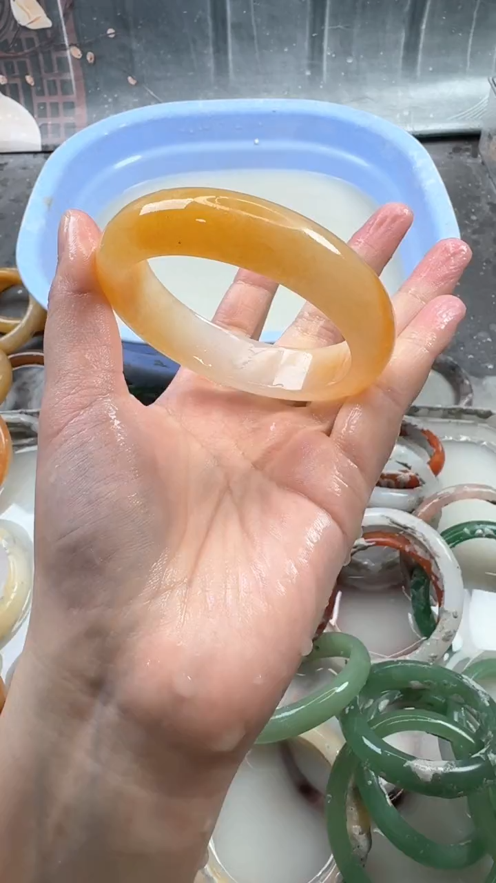 【闪购商品】石英质玉手镯未镶嵌114 6162