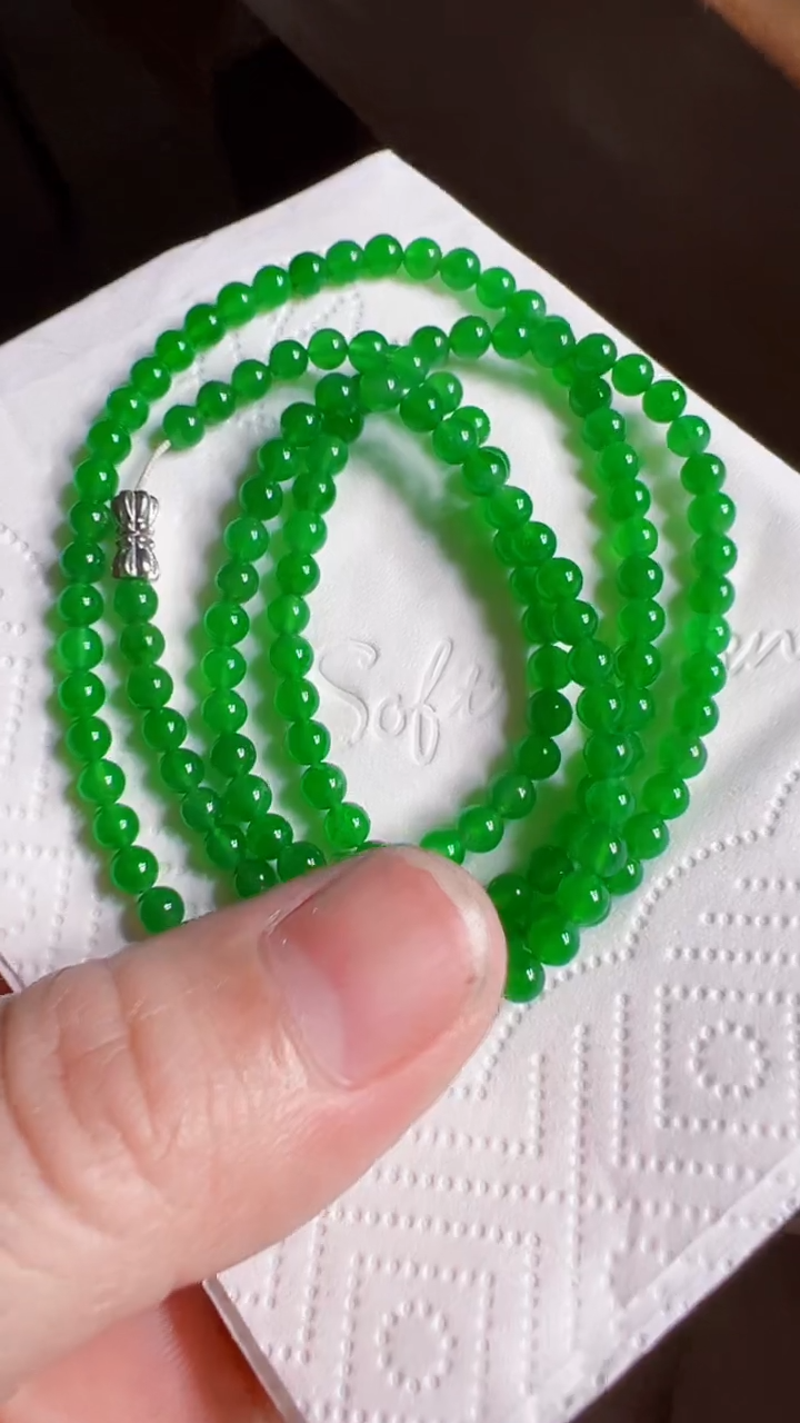 颈饰18K金镶嵌翡翠珠链