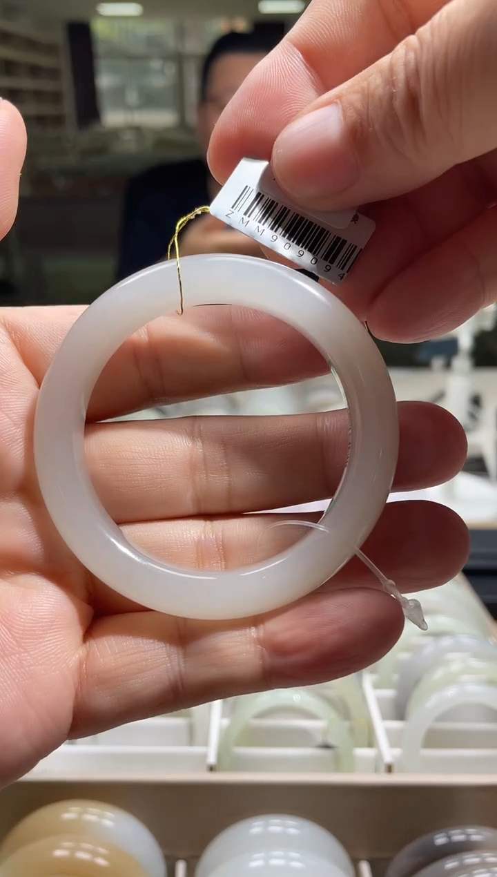 未镶嵌手镯和田玉50-51圈口 9094