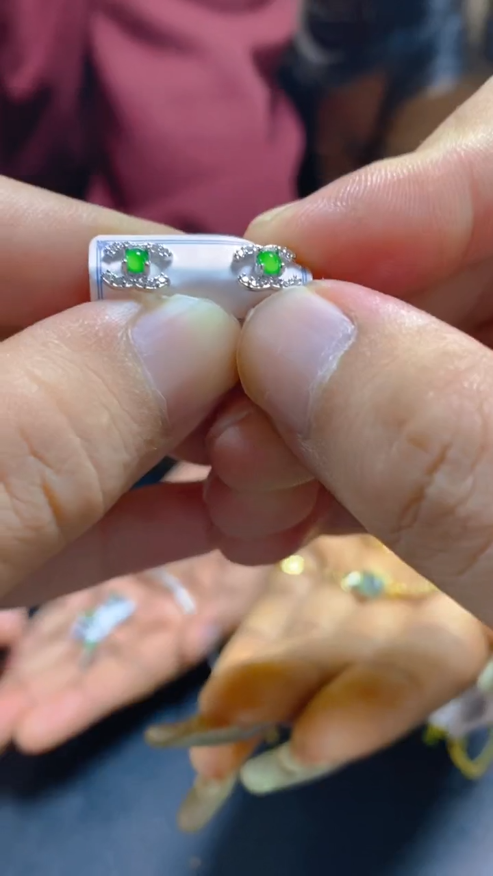 【闪购商品】翡翠耳饰未镶嵌0766544085多样性发一