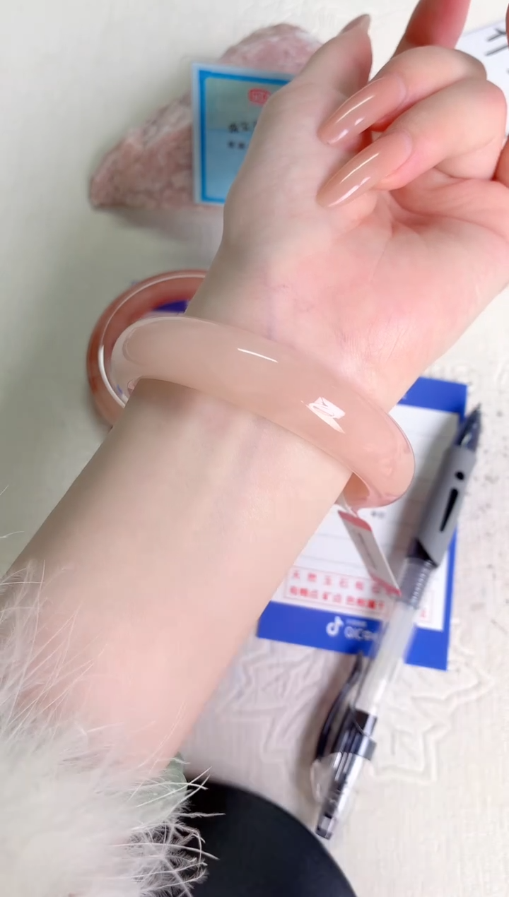 未镶嵌手镯石英质玉桃花67-圈口59.5