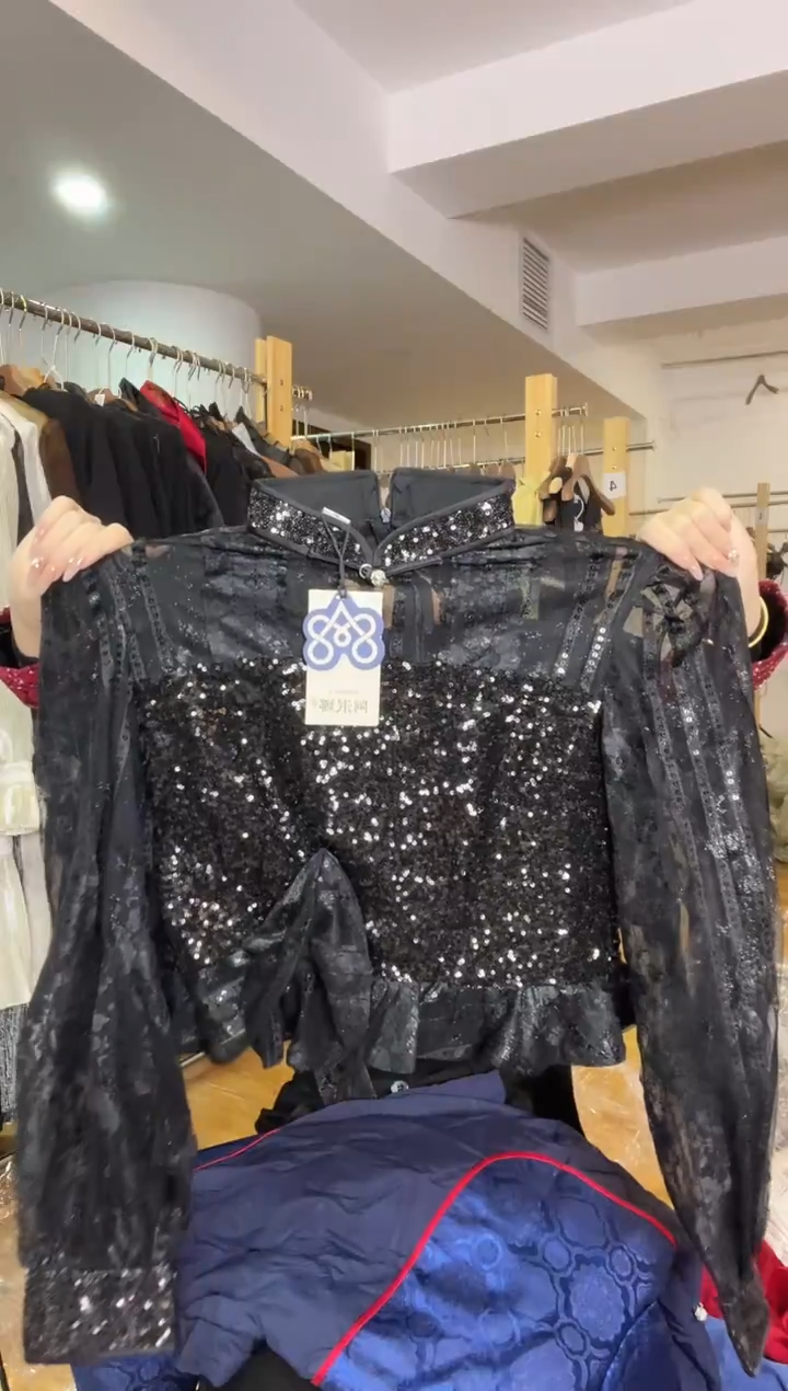 XL码      115斤  上衣