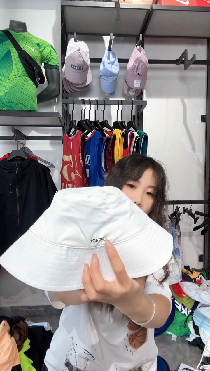 1523 编码 瑕疵款以直播间过款为准 尺码