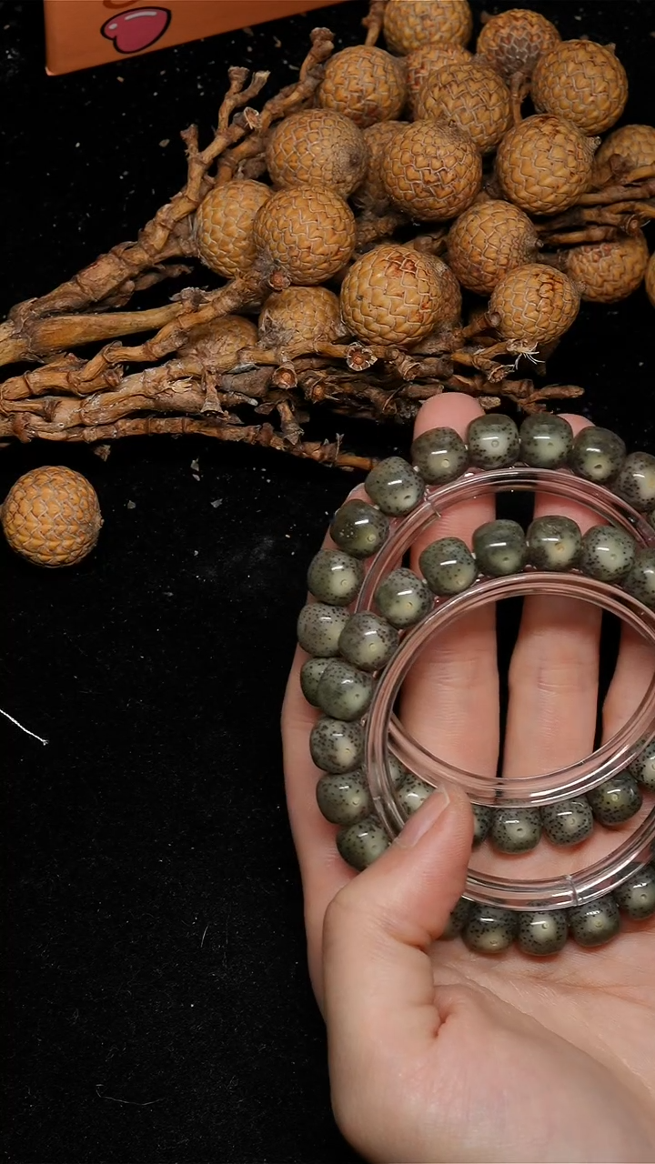 手串星月菩提10*9黑武士黑冰-A108