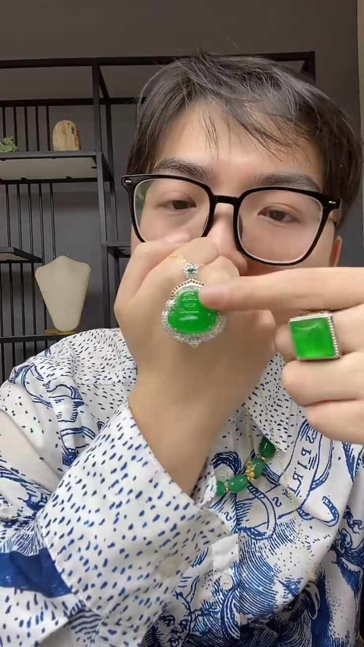 【闪购商品】翡翠颈饰合金佛公