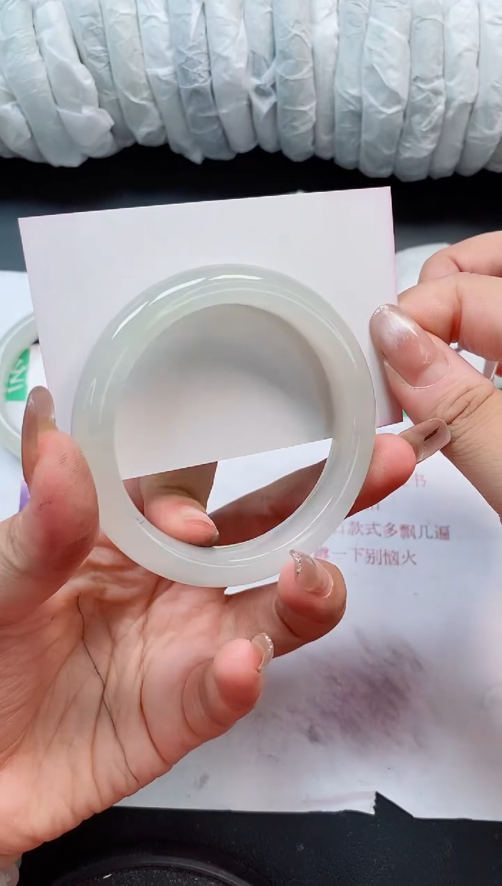 未镶嵌手镯石英质玉212/57-58