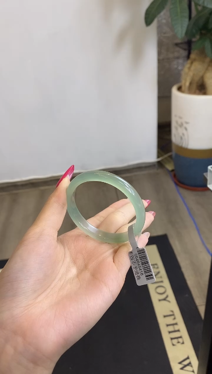 【闪购商品】玛瑙/玉髓手镯未镶嵌172