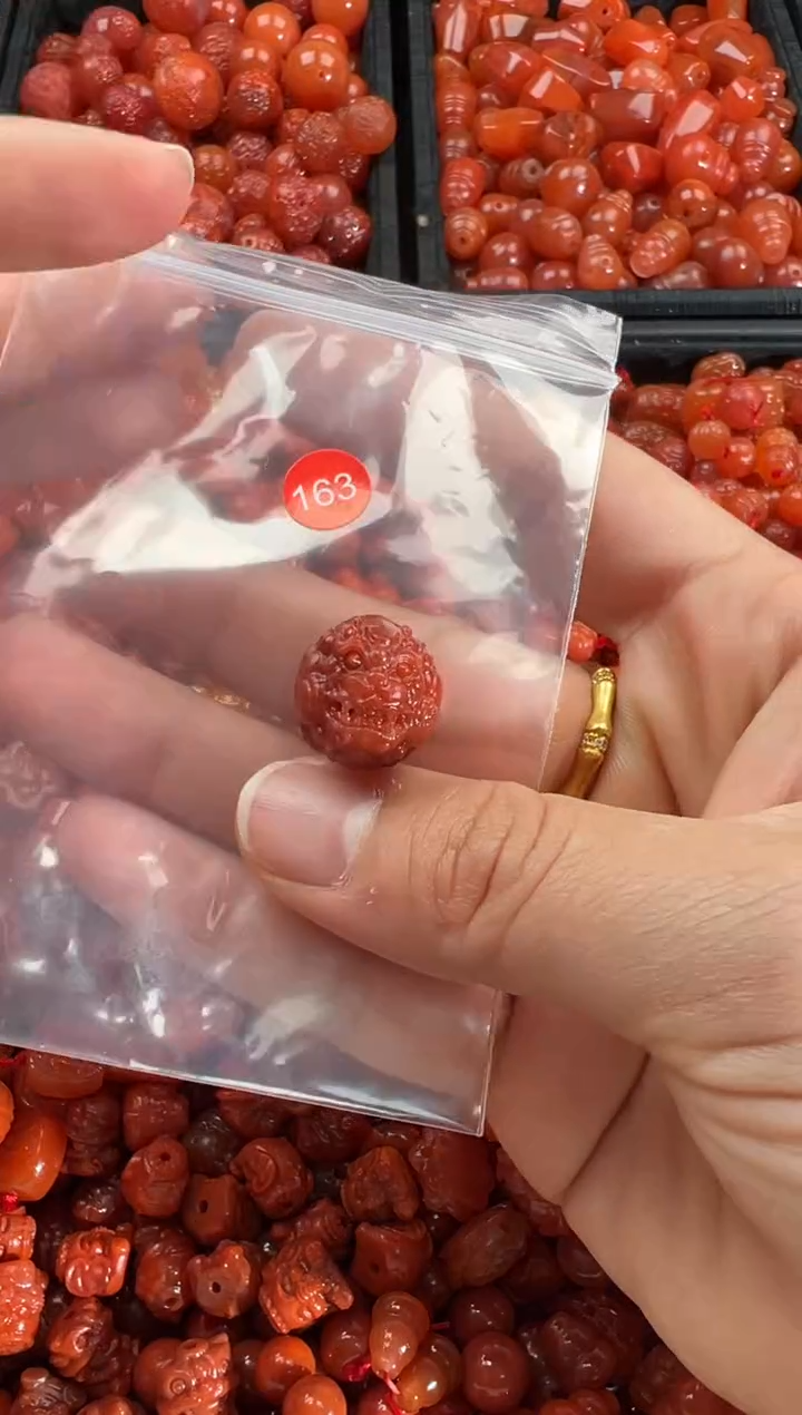 【闪购商品】南红玛瑙颈饰未镶嵌1