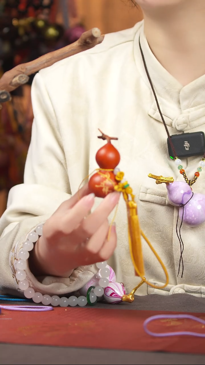 【闪购商品】445号车挂脖挂摆件手持