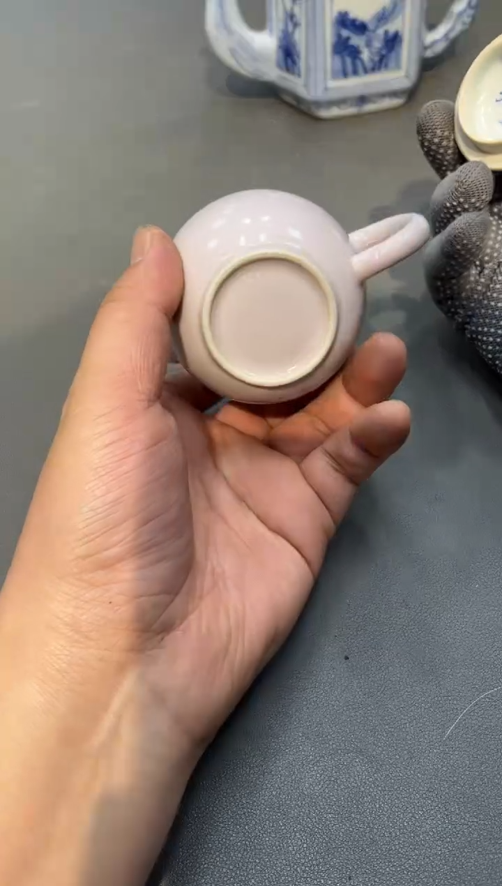 陶瓷A***N工艺品小四孤品收藏